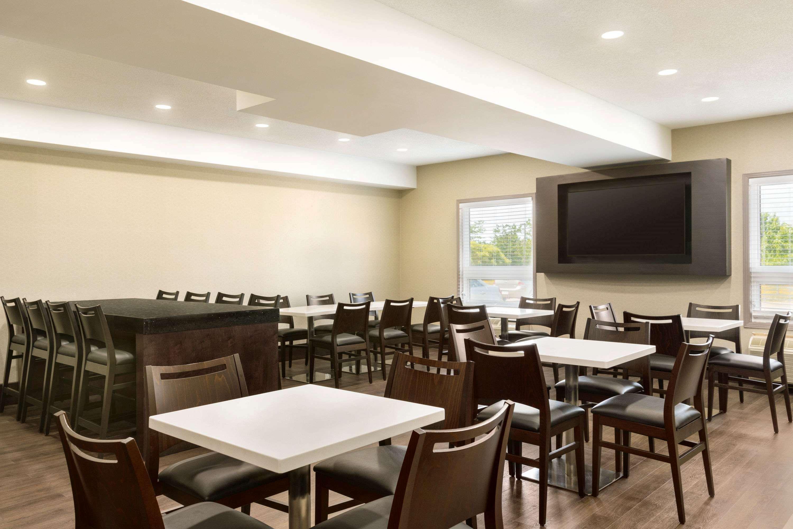 阿贾克斯-多伦多速8酒店 埃杰克斯 外观 照片